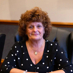 Karen Petch 